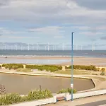 Glenholme With Sea Views And Balconies In North Yorkshire * Redcar