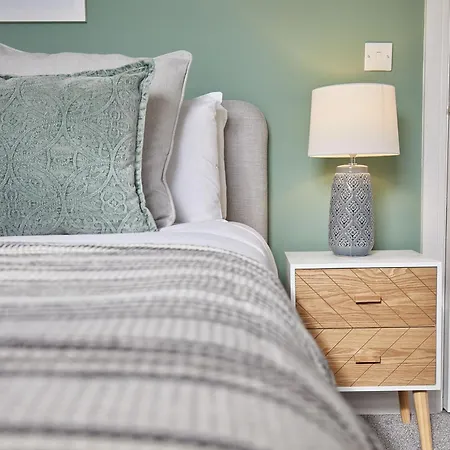 Glenholme With Sea Views And Balconies In North Yorkshire Redcar