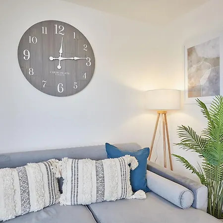 Glenholme With Sea Views And Balconies In North Yorkshire Apartamento