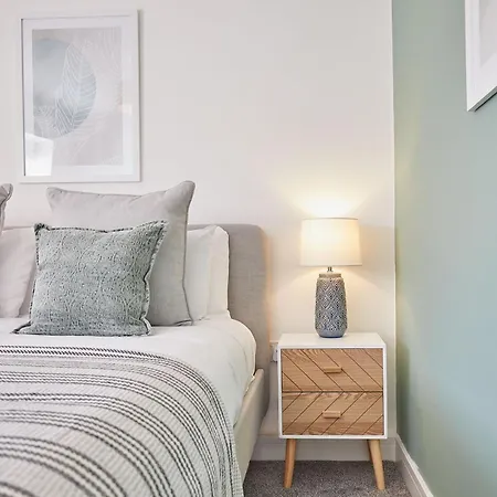 Glenholme With Sea Views And Balconies In North Yorkshire