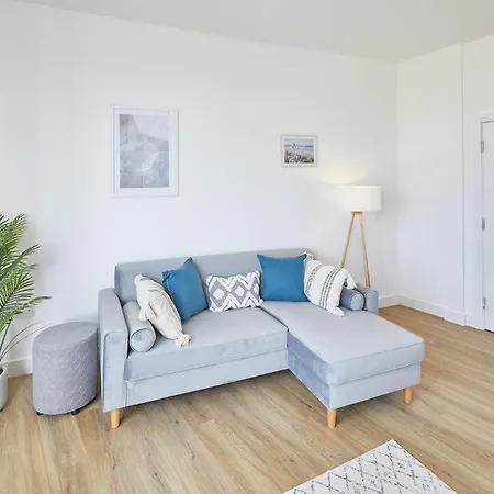 Glenholme With Sea Views And Balconies In North Yorkshire Apartamento