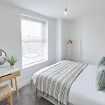 Glenholme With Sea Views And Balconies In North Yorkshire * Redcar
