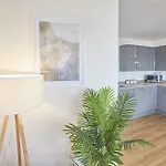 Glenholme With Sea Views And Balconies In North Yorkshire Apartment
