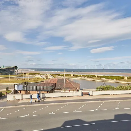 Glenholme With Sea Views And Balconies In North Yorkshire Apartment Redcar